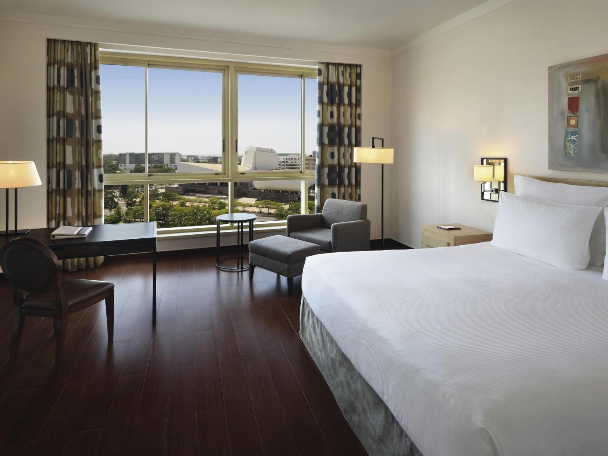 Deluxe King Room,1769839090:JPEG